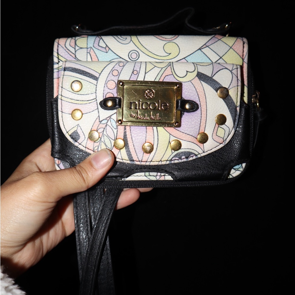 Nicole Miller mini purse/ wallet in retro flower print